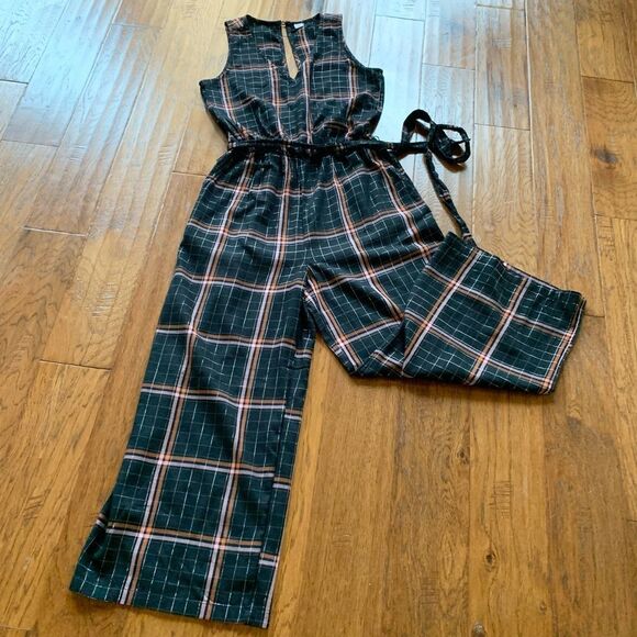 Old Navy Black‎ Jumpsuit - Picture 7 of 15